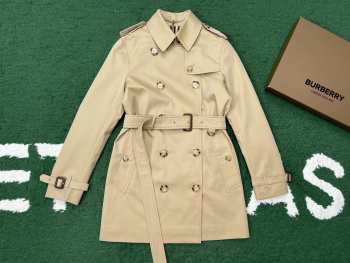 Uubags Burberry Short Kensington Heritage Trench Coat In Honey Beige
