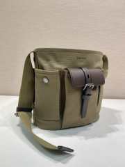 Uubags Prada Route mini canvas and leather bucket bag in khaki green 23x24.5x15cm - 5