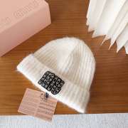Uubags Miu Miu beanie with logo in white - 2