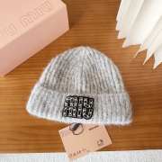 Uubags Miu Miu beanie with logo in light grey - 6