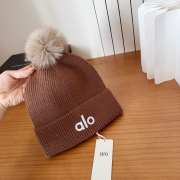 Uubags Alo Brown Ribbed Knit Beanie with Faux Fur Pom-Pom - 5