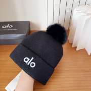 Uubags Alo Black Ribbed Knit Beanie with Faux Fur Pom-Pom - 2