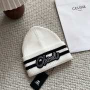 Uubags Chanel knit beanie hat with logo in white - 5