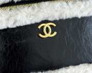 Uubags Chanel Vanity Case with Top Handle in Black Shearling Sheepskin & Gold-Tone Metal 17x19.5x5.5cm - 4