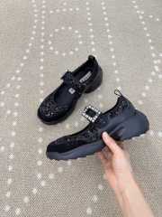 Uubags Roger Vivier Viv' on the Run Mary Janes in fabric black - 3