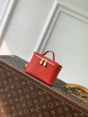 Uubags Louis Vuitton M25689 Nice Beauty Bag In Rouge Louis Color Epi Skin 13.5x11.5x3.5cm - 1