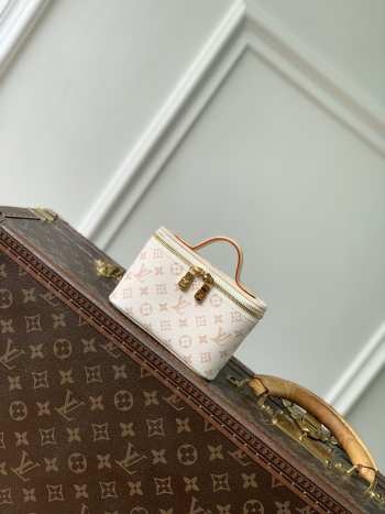 Uubags Louis Vuitton M2A284 Nice Beauty Bag Monogram Dune Pattern 13.5x11.5x3.5cm