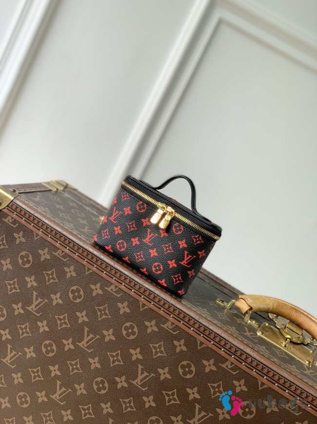 Uubags Louis Vuitton M2A285 Nice Beauty Bag Monogram Infrarouge 13.5x11.5x3.5cm - 1