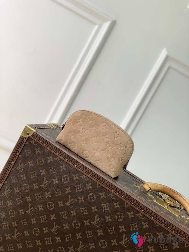 Uubags Louis Vuitton M29679 Pochette Cosmétique PM Pouch In Beige Suede Leather 19x12x6cm - 1