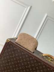 Uubags Louis Vuitton M29679 Pochette Cosmétique PM Pouch In Beige Suede Leather 19x12x6cm - 6