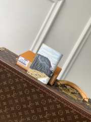 Uubags Louis Vuitton M3A084 New Passport Cover In Monogram Highlands Green 10x14x2.5cm - 4