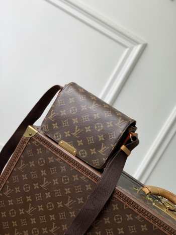 Uubags Louis Vuitton M3A430 Mini Bastille Bag In Brown Monogram 15x24x6.5cm