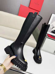 Uubags Valentino Garavani Rockstud Knee High Combat Boots in Top Grain Cowhide Leather - 4