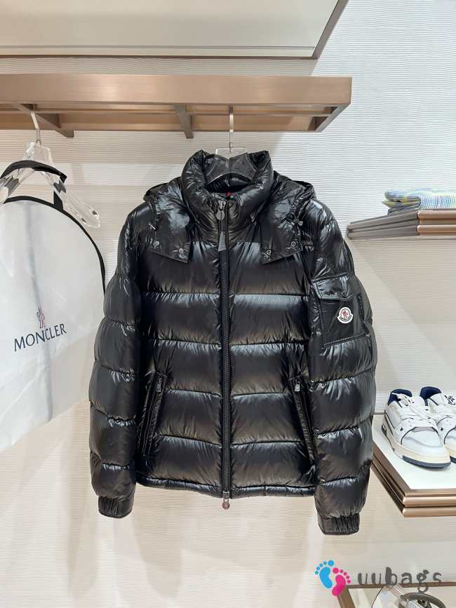 Uubags Moncler Maya Hooded Short Down Jacket In Black - 1