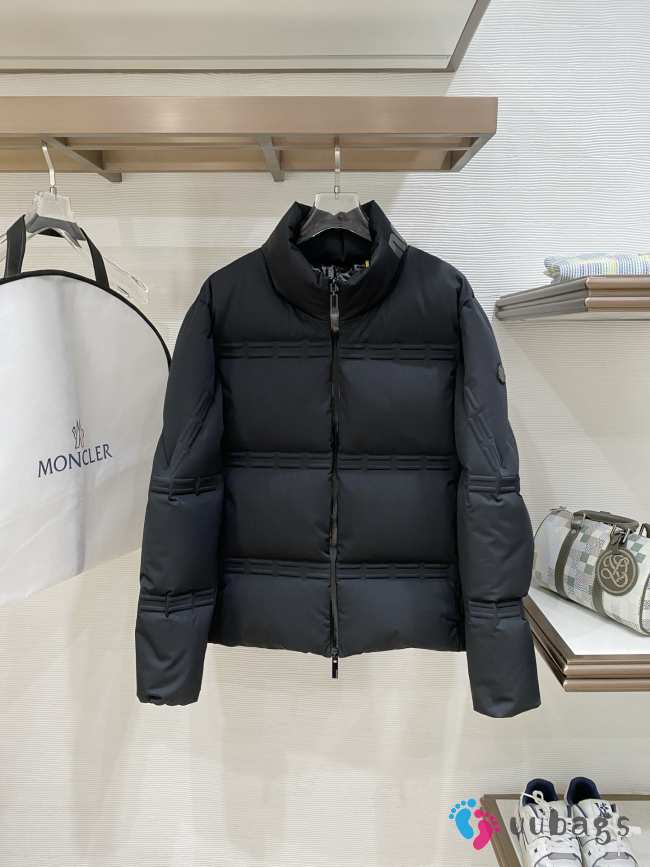 Uubags Moncler Black Short Down Puffer Jacket - 1