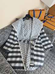 Uubags Louis Vuitton Check Wool Hooded Coat Grey/Black - 1