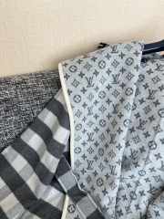 Uubags Louis Vuitton Check Wool Hooded Coat Grey/Black - 5