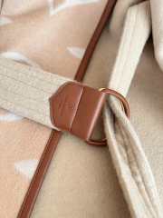 Uubags Louis Vuitton 1A99K2 Belted Double Face Hooded Wrap Coat In Camel - 2