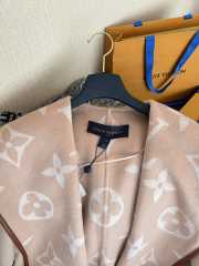 Uubags Louis Vuitton 1A99K2 Belted Double Face Hooded Wrap Coat In Camel - 5