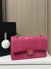 Uubags Chanel Medium Crocodile Embossed Calfskin & Gold-Tone Metal In Pink 25.5x6.5x15.5cm - 4