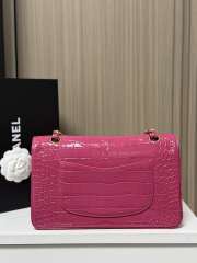 Uubags Chanel Medium Crocodile Embossed Calfskin & Gold-Tone Metal In Pink 25.5x6.5x15.5cm - 2