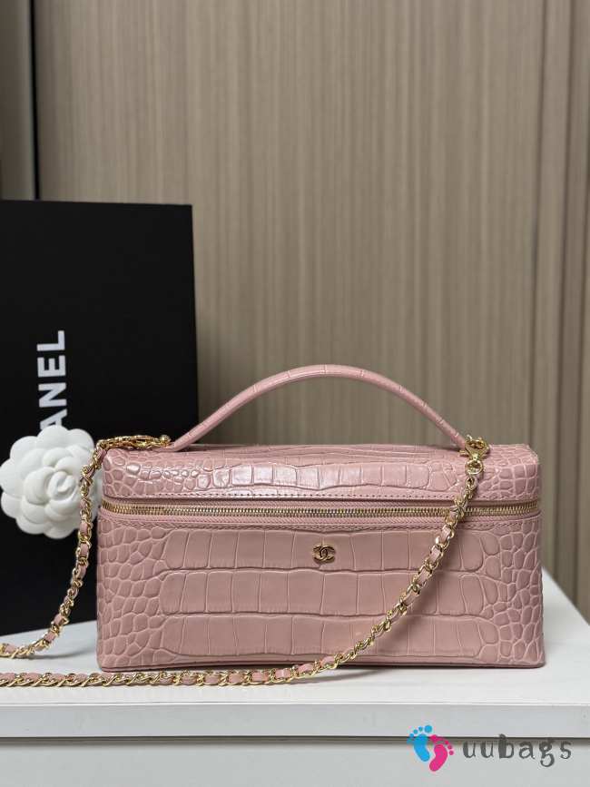 Uubags Chanel Vanity bag with shoulder strap in embossed calfskin with crocodile pattern & gold-plated alloy pink 12x25x5cm - 1