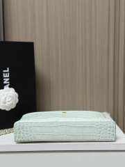 Uubags Chanel Vanity bag with shoulder strap in embossed calfskin with crocodile pattern & gold-plated alloy mint green 12x25x5cm - 6