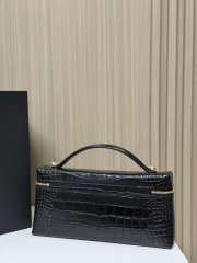 Uubags Chanel Vanity bag with shoulder strap in embossed calfskin with crocodile pattern & gold-plated alloy black 12x25x5cm - 2