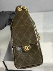 Uubags Chanel 25 Small Handbag Shiny Crumbled Calfskin & Gold Tone Metal Khaki Green 26x14x30cm - 5