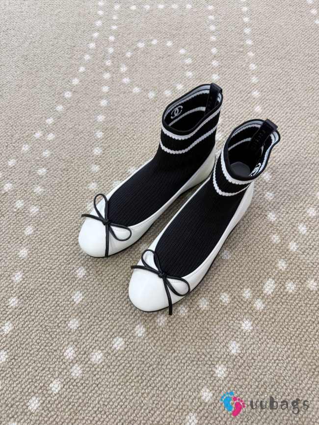 Uubags Chanel Sneakers Lamb & Mesh In Black & white 1cm - 1