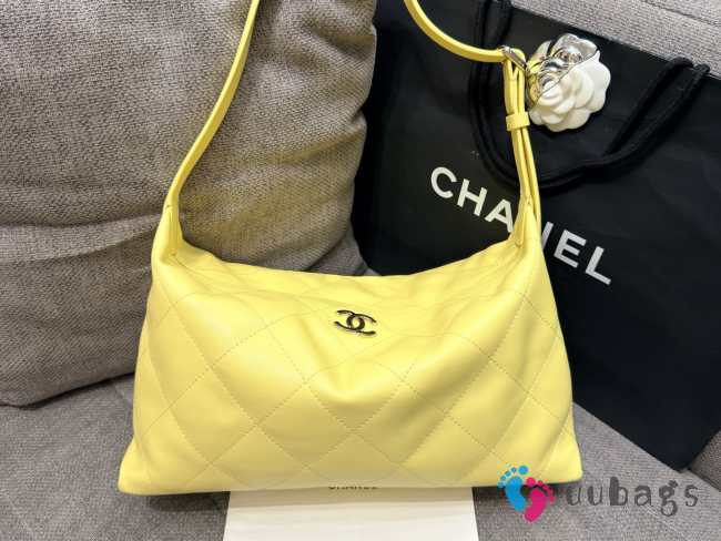 Uubags Chanel Large Hobo Bag In Grained Shiny Calfskin & Gold-Tone Metal Yellow 28x41.5x8cm - 1