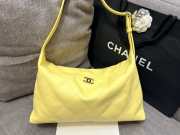 Uubags Chanel Large Hobo Bag In Grained Shiny Calfskin & Gold-Tone Metal Yellow 28x41.5x8cm - 1
