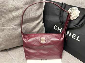 Uubags Chanel Mini Hobo Bag Quilted Leather In Burgundy 23x13x8cm