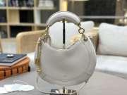 Uubags small Chloé Banana zipped hobo bag in soft leather white 31x20x2.5cm - 1