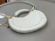 Uubags small Chloé Banana zipped hobo bag in soft leather white 31x20x2.5cm - 5