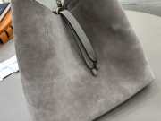 Uubags Chloe large Marcie hobo bag in grey suede leather 36x29x10cm - 3