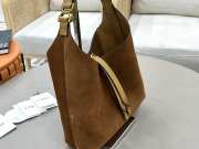 Uubags Chloe medium Marcie hobo bag in brown suede leather 28x21x10cm - 5