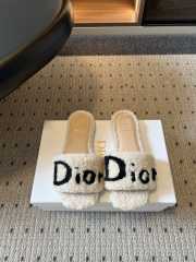Uubags DiorAlps Dway Slide Ecru Intarsia Sheepskin Shearling - 1