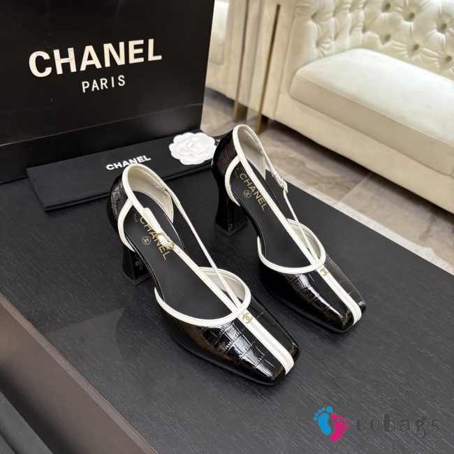 Uubags Chanel Mary Janes shoes crocodile-embossed calfskin & glossy calfskin in black & white 8.5cm - 1