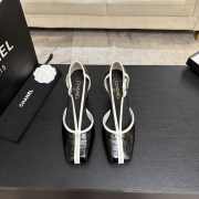Uubags Chanel Mary Janes shoes crocodile-embossed calfskin & glossy calfskin in black & white 8.5cm - 2