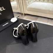 Uubags Chanel Mary Janes shoes crocodile-embossed calfskin & glossy calfskin in black & white 8.5cm - 6