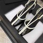 Uubags Chanel Mary Janes shoes crocodile-embossed calfskin & glossy calfskin in black & white 8.5cm - 5