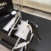 Uubags Chanel Mary Janes shoes glossy calfskin in white & black 8.5cm - 4