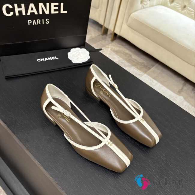 Uubags Chanel Mary Janes shoes sheepskin in khaki brown & white 1cm - 1