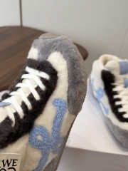 Uubags Loewe Ballet Runner 2.0 shearling sneakers in blue & grey - 4