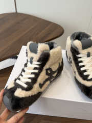 Uubags Loewe Ballet Runner 2.0 shearling sneakers in black - 5