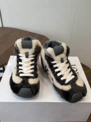 Uubags Loewe Ballet Runner 2.0 shearling sneakers in black - 3