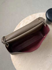 New Arrivals 2026 Chanel Maxi flap bag calfskin with grain effect & gold metallic in light brown 26x38.5x11cm - 3