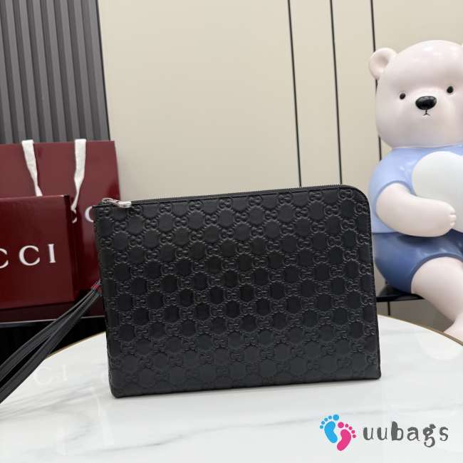 Uubags Gucci GG Emblem medium pouch in black leather 30x22x2.5cm - 1
