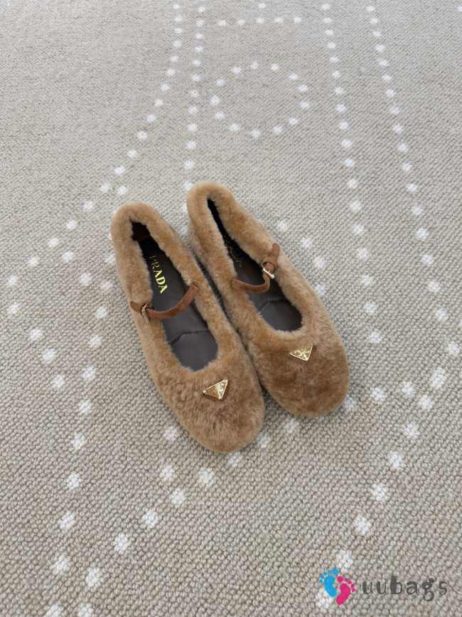 Uubags Prada Shearling ballerinas in caramel - 1